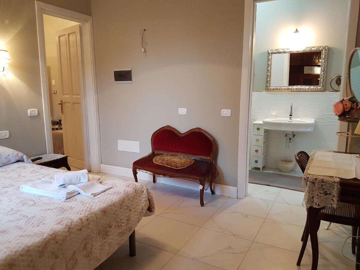 Villa Liberty Ofelia Locazioni Brevi Cagliari Bagian luar foto