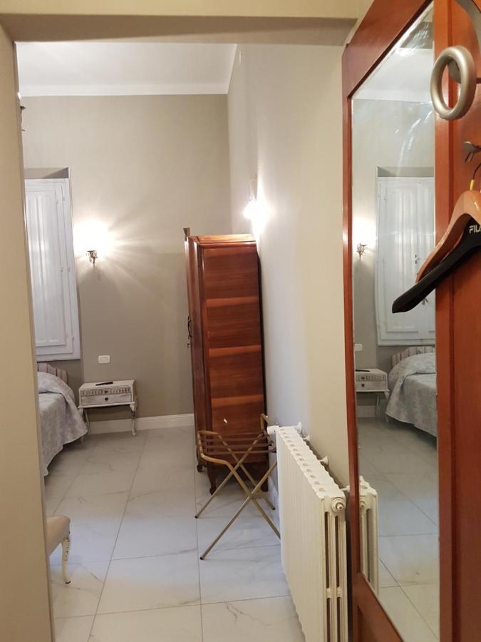 Villa Liberty Ofelia Locazioni Brevi Cagliari Bagian luar foto
