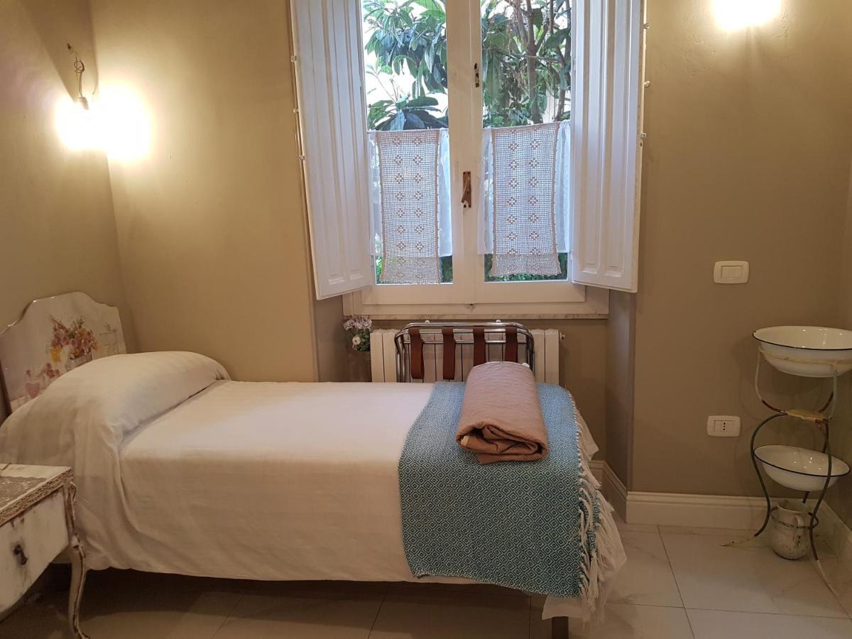 Villa Liberty Ofelia Locazioni Brevi Cagliari Bagian luar foto