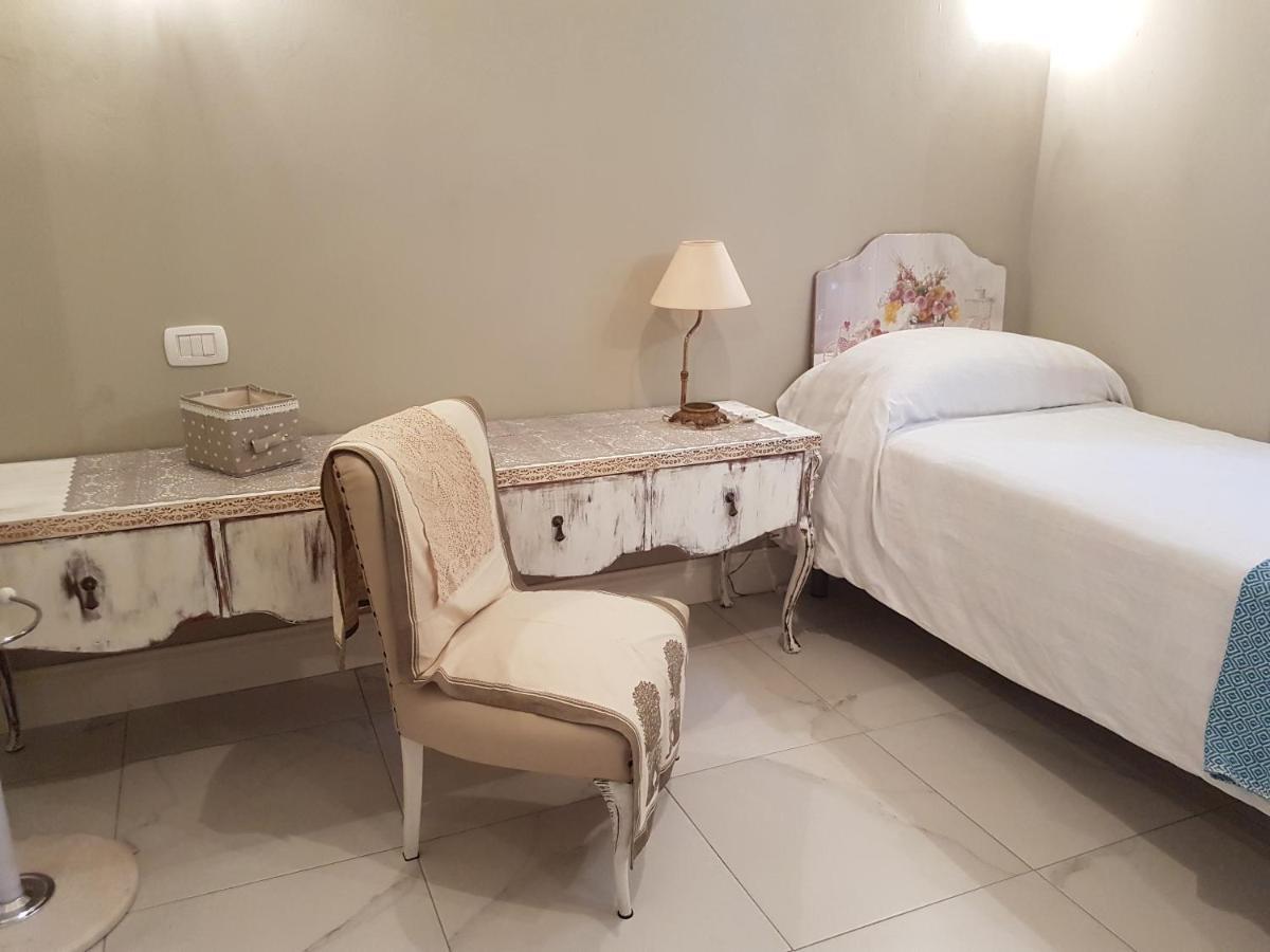Villa Liberty Ofelia Locazioni Brevi Cagliari Bagian luar foto