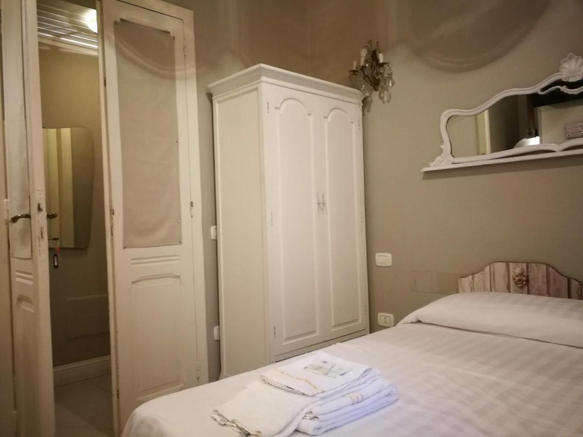 Villa Liberty Ofelia Locazioni Brevi Cagliari Bagian luar foto