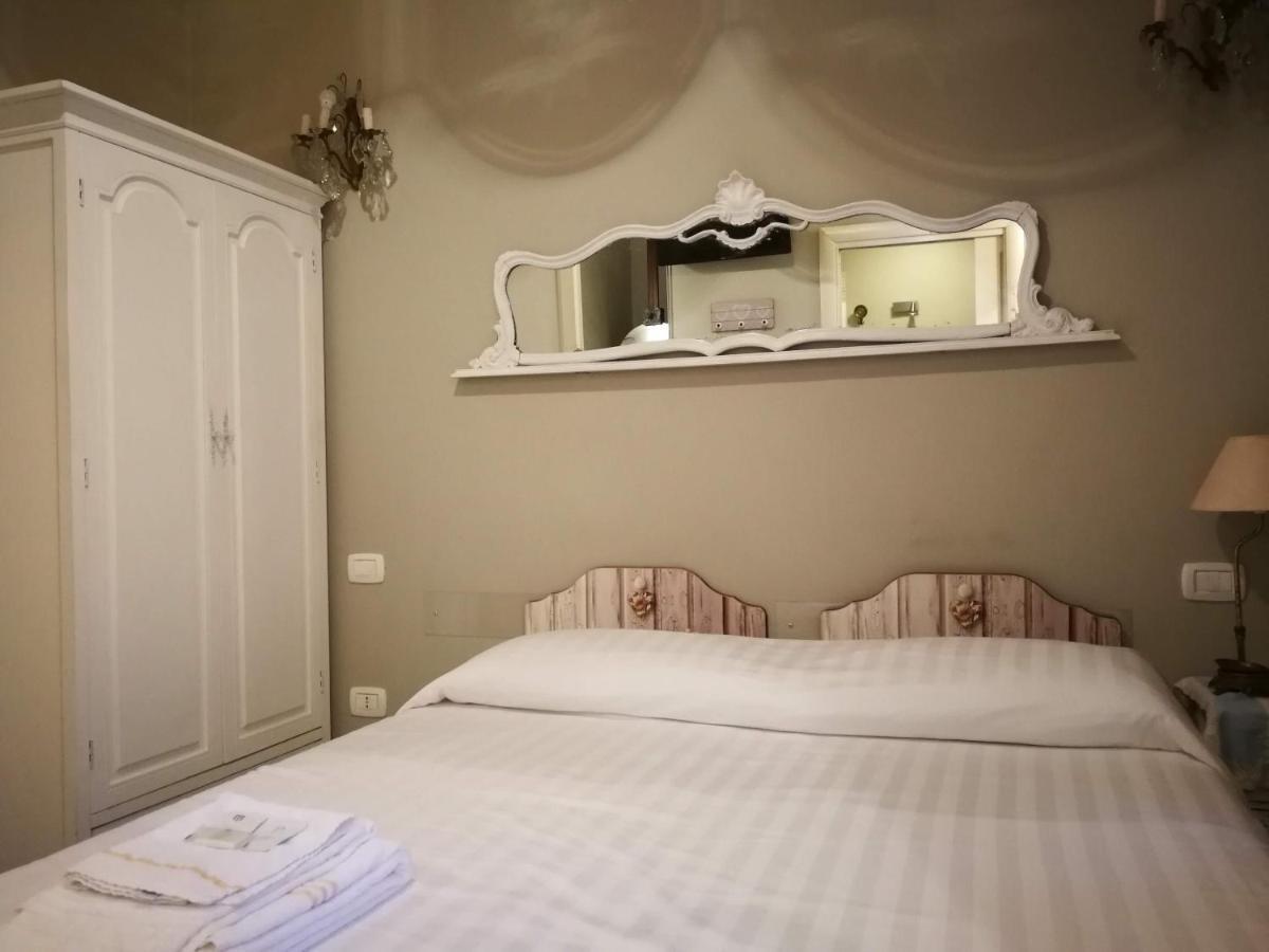 Villa Liberty Ofelia Locazioni Brevi Cagliari Bagian luar foto