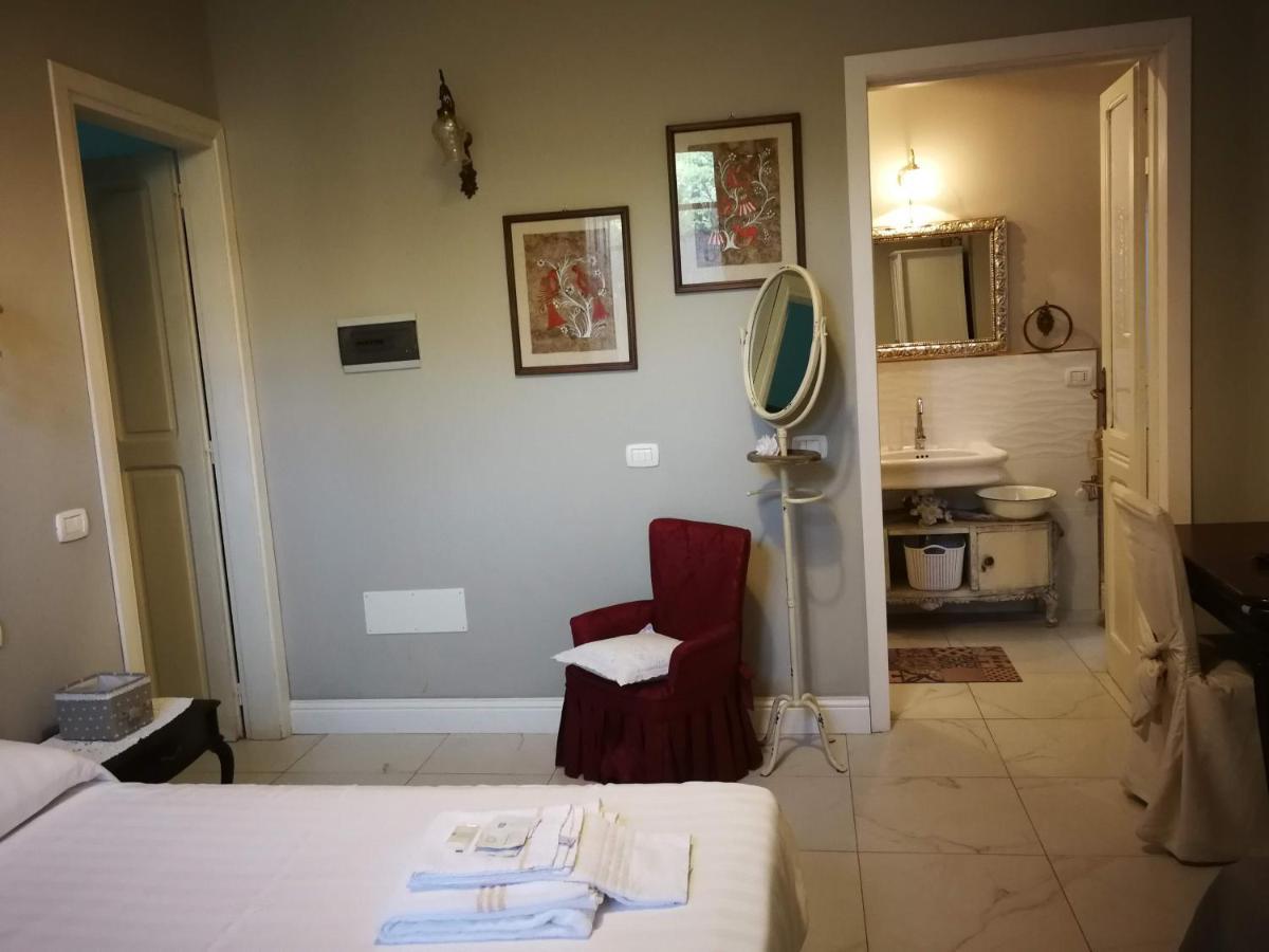 Villa Liberty Ofelia Locazioni Brevi Cagliari Bagian luar foto