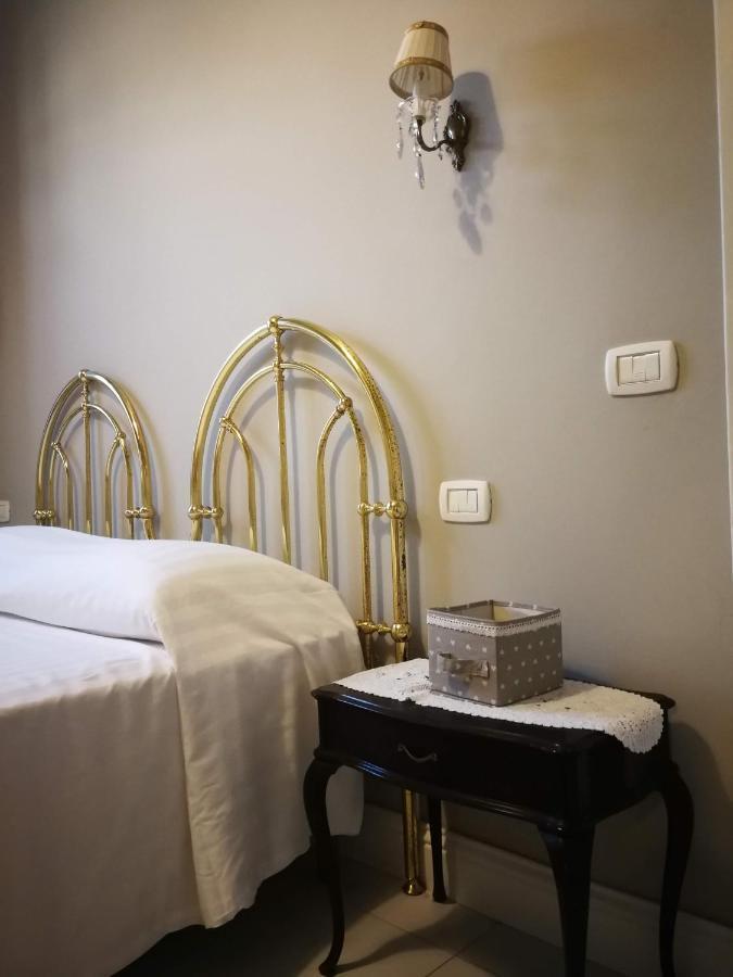 Villa Liberty Ofelia Locazioni Brevi Cagliari Bagian luar foto