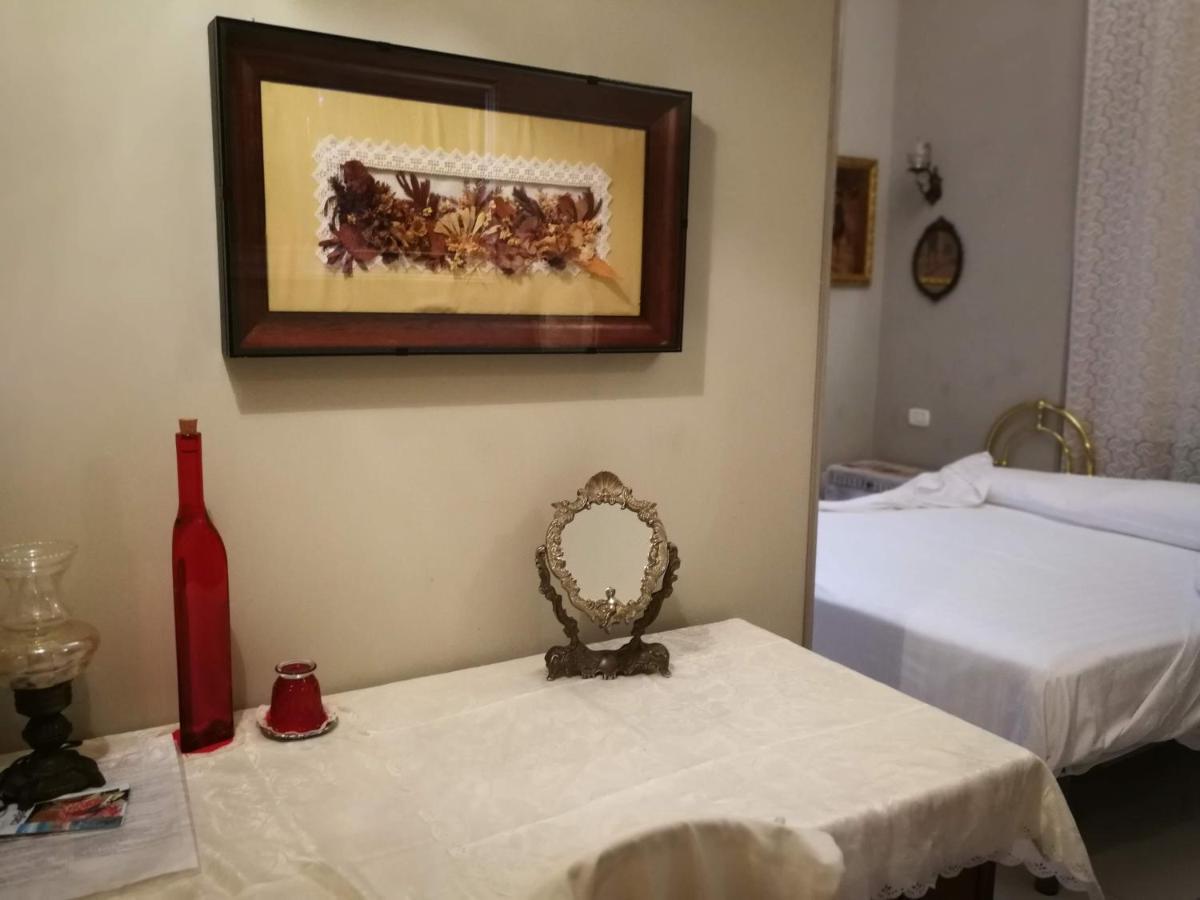 Villa Liberty Ofelia Locazioni Brevi Cagliari Bagian luar foto